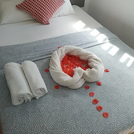 Corujinha * ליסבון