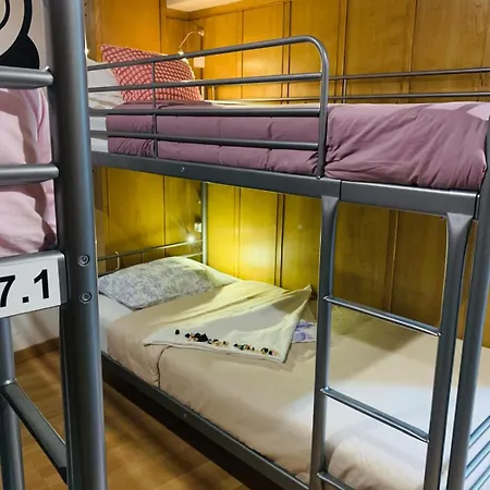 Corujinha Hostal *
